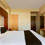 Super Townhouse Fateh Sagar Formerly Vatika Inn