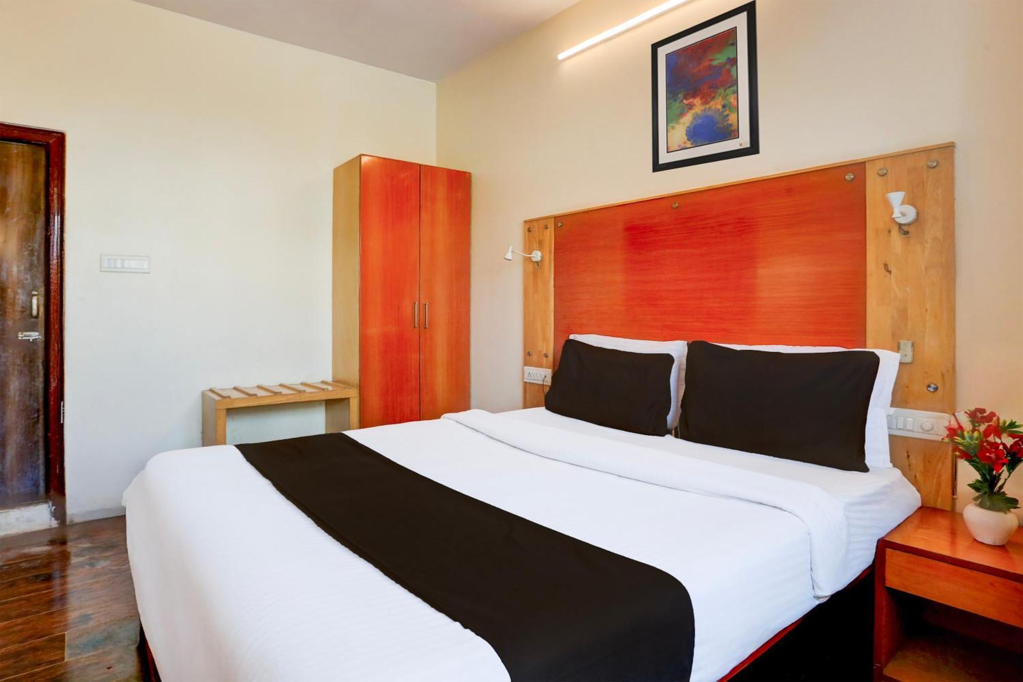 Super Townhouse Fateh Sagar Formerly Vatika 4* Udaipur