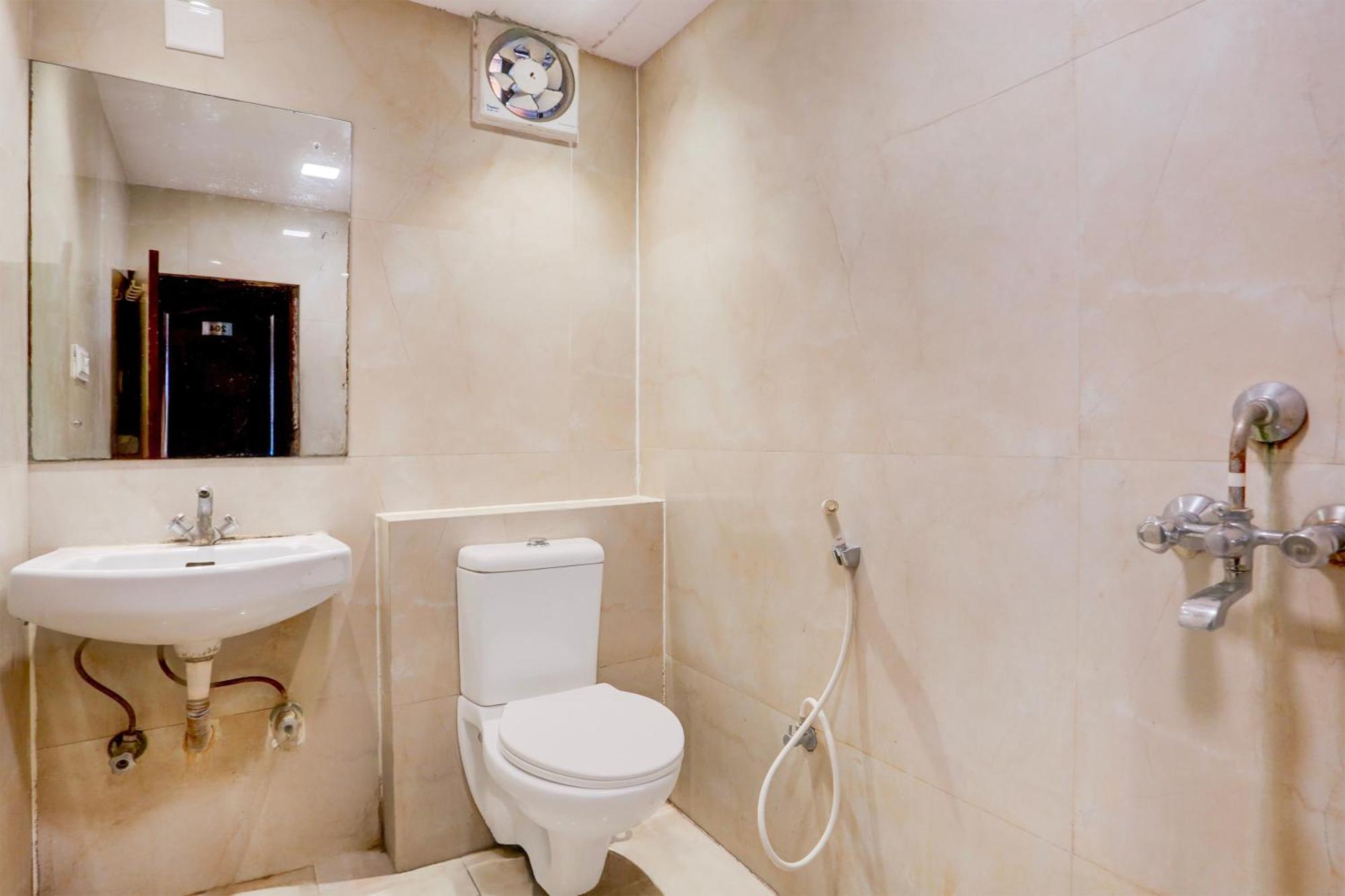 Super Townhouse Fateh Sagar Formerly Vatika 4*