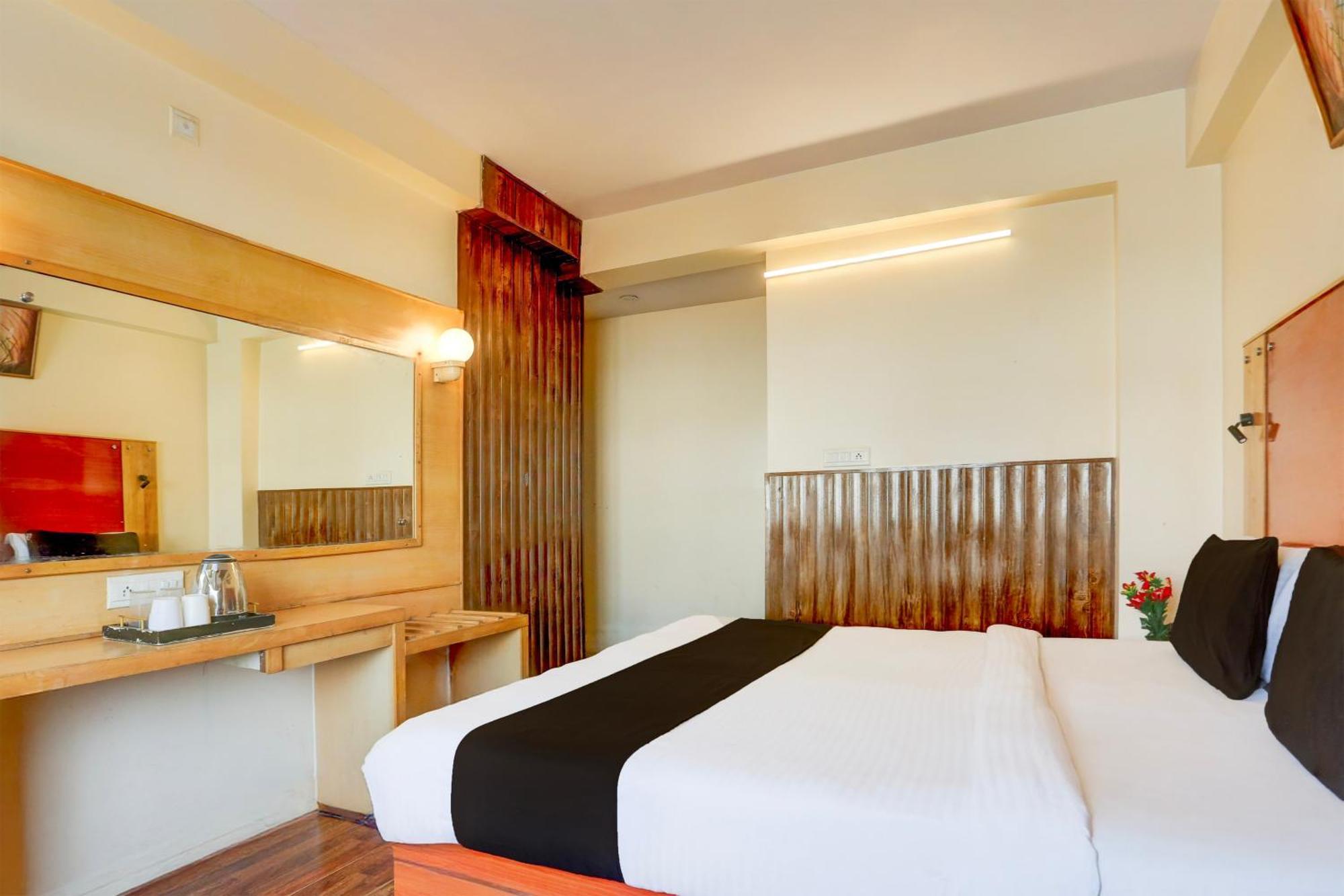 Hotel Super Townhouse Fateh Sagar Formerly Vatika 4*