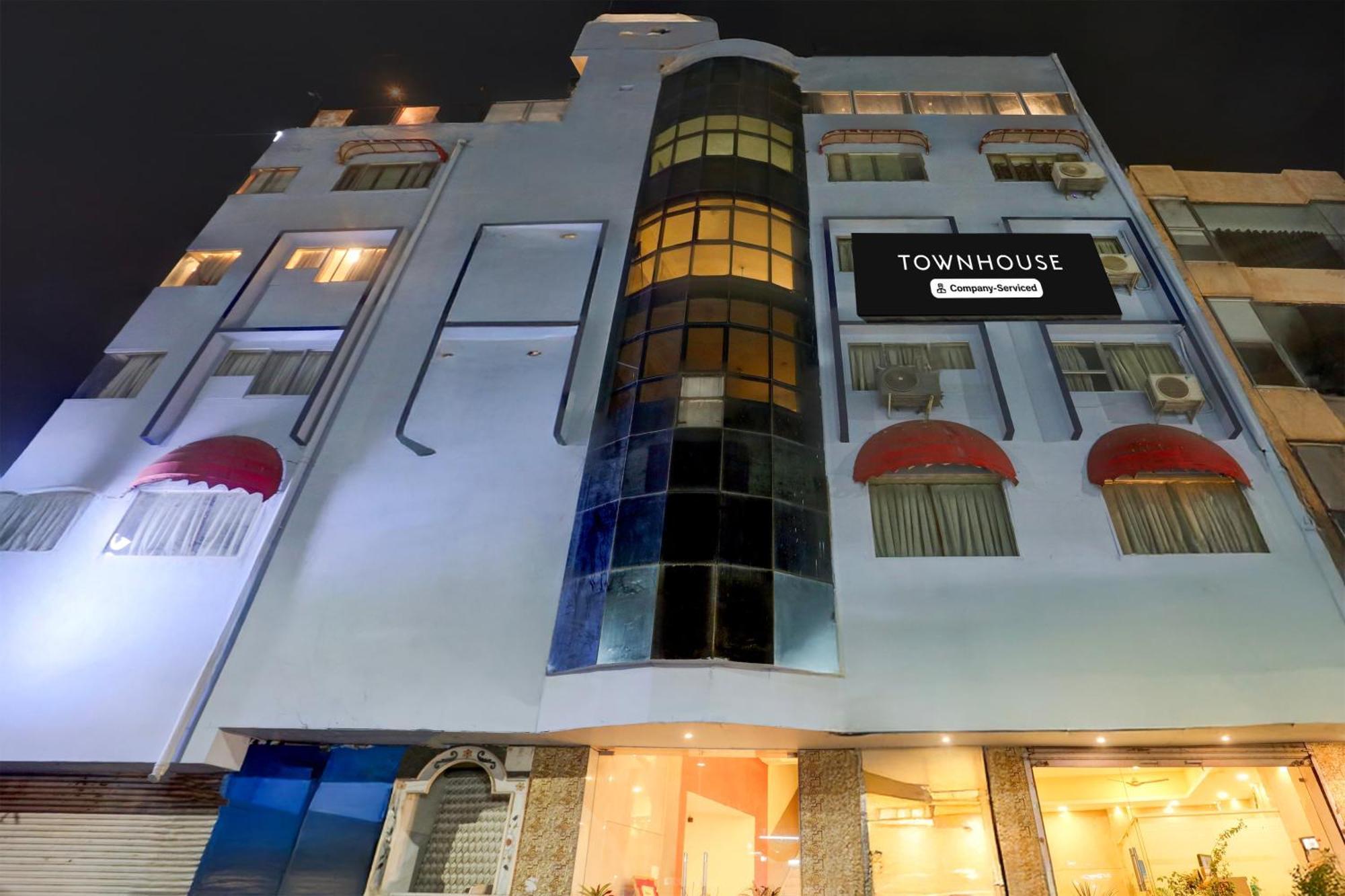 Super Townhouse Fateh Sagar Formerly Vatika 4*